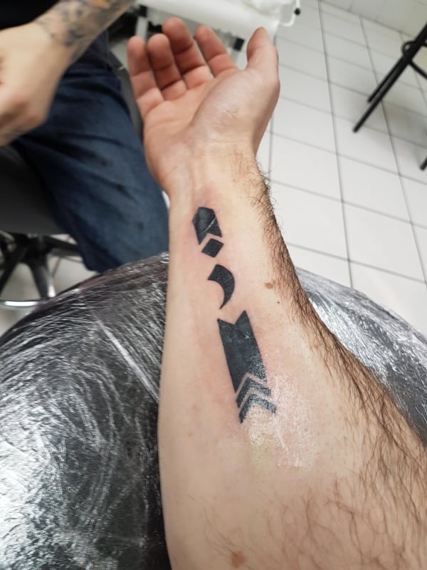 Arrow Tattoos For Men 66 Cool Designs With Meaning Arrow Tattoos For Men 66 Cool Designs With Meaning