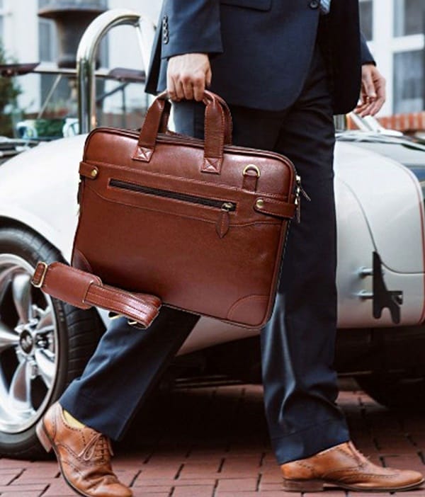 Stylish Office Bags For Men To Move In Style