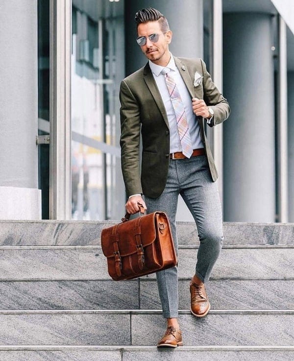 Stylish Office Bags For Men To Move In Style