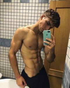 62 Best Selfie Poses For Guys To Copy Right Now! – Fashion Hombre