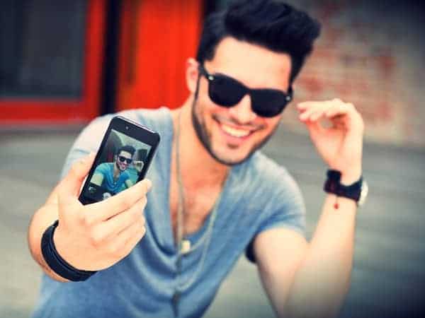Blog  How to Take Good Selfies 7 Expert Tips for Guys and Girls  Snappy  Snaps