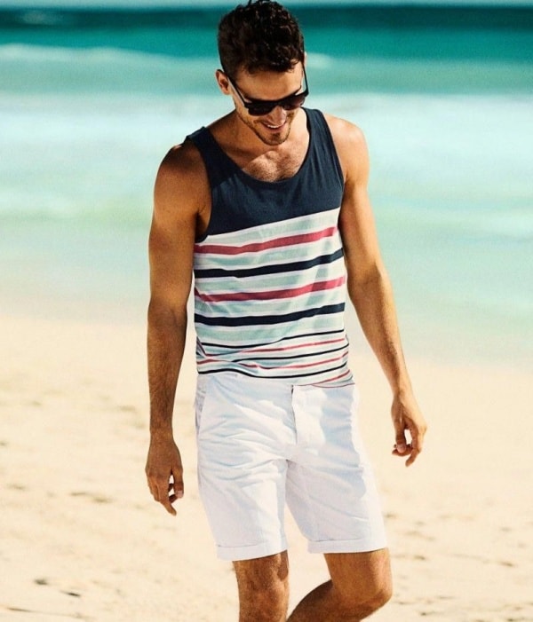 Cool Summer Beach Outfits For Men To Try