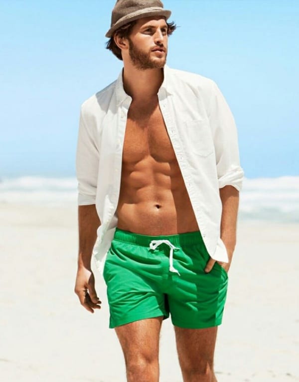 40 Cool Summer Beach Outfits For Men To Try - Fashion Hombre