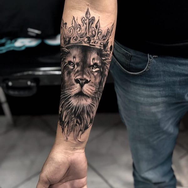 Lion Forearm Tattoos For Guys