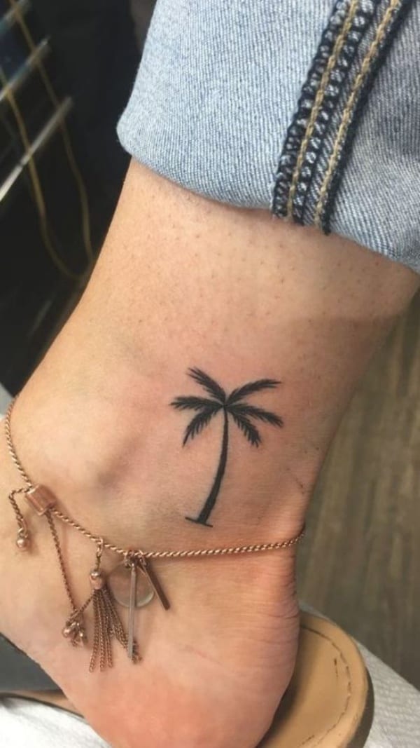 Beautiful Palm Tree Tattoo Designs For Tree Lovers