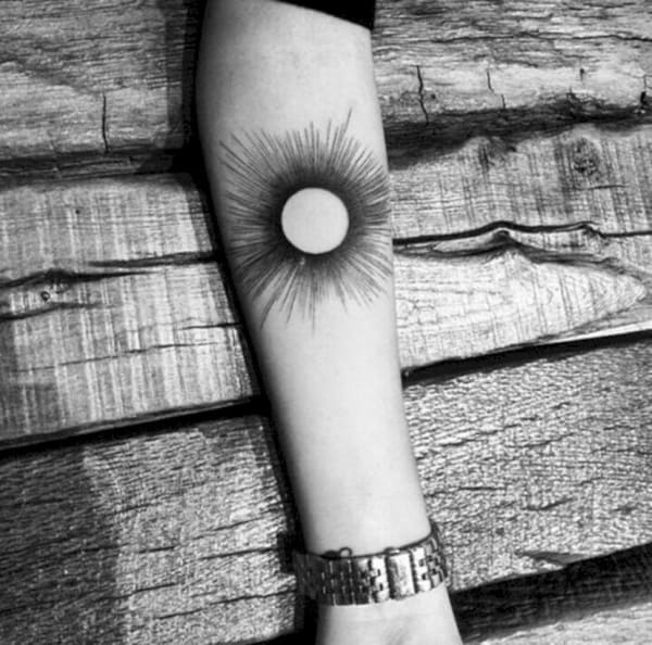 55 Gorgeous Negative Space Tattoo Designs and Ideas - Fashion Hombre