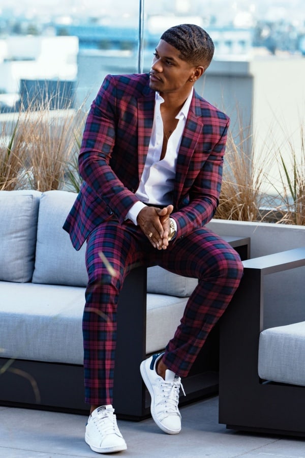 Stylish Suit With Sneakers Outfit Ideas