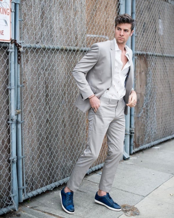 Stylish Suit With Sneakers Outfit Ideas