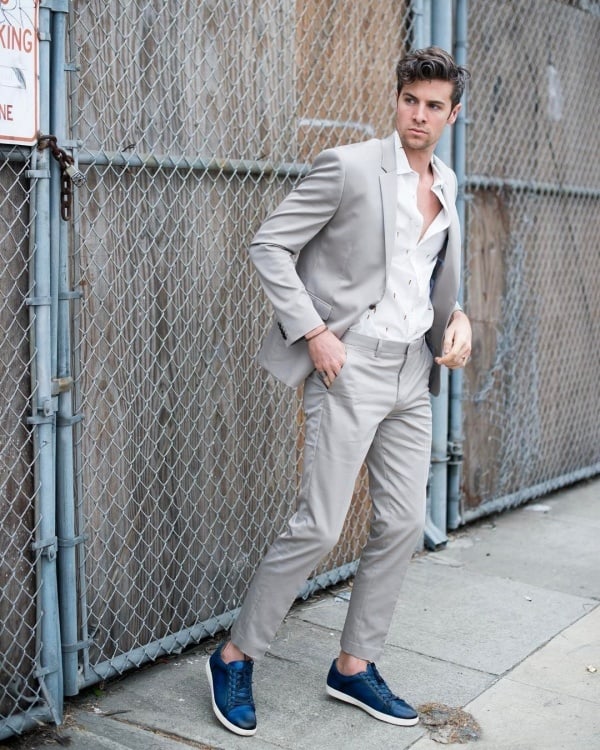 mens grey sneakers outfit