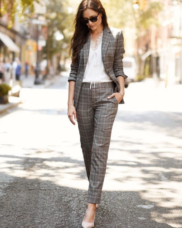 Trending Fall Work Outfit Ideas For Women To Copy