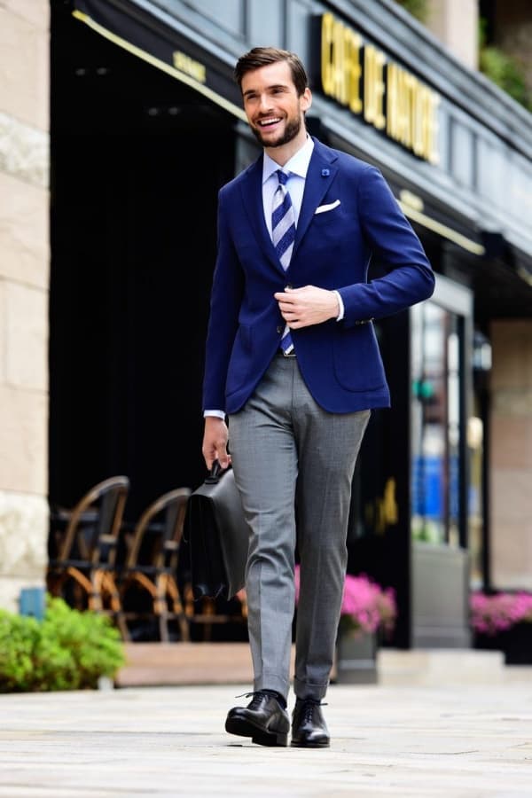 men’s blue blazer outfit ideas