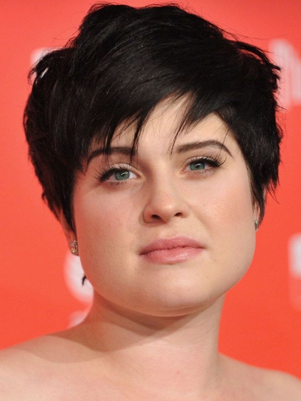 Short Hairstyles For Curly Hair And Fat Face 7 Short Curly Haircuts For Round Faces Short