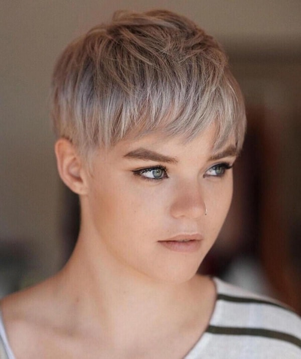 Beautiful Short Hairstyles For Fat Faces And Double Chins