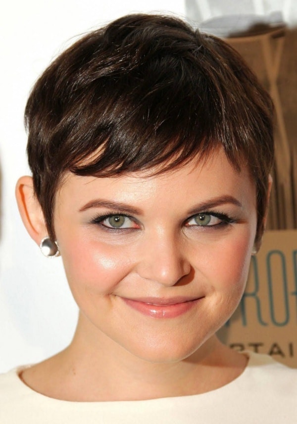 Beautiful Short Hairstyles For Fat Faces And Double Chins