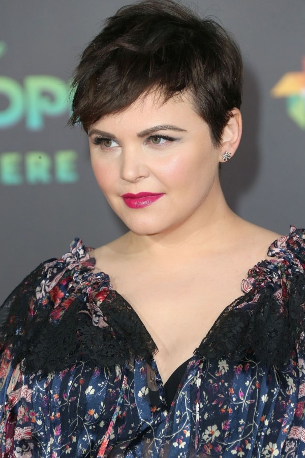 48 Beautiful Short Hairstyles For Fat Faces And Double Chins