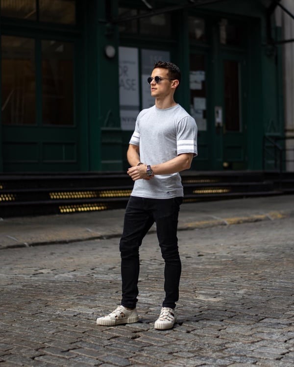 what to wear with black jeans men