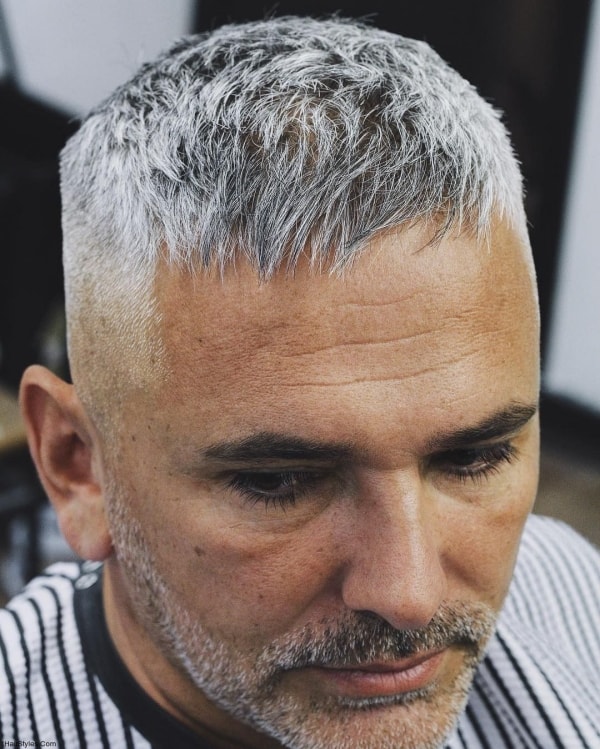 42 Fresh Hairstyles For Men Over 50 - Fashion Hombre