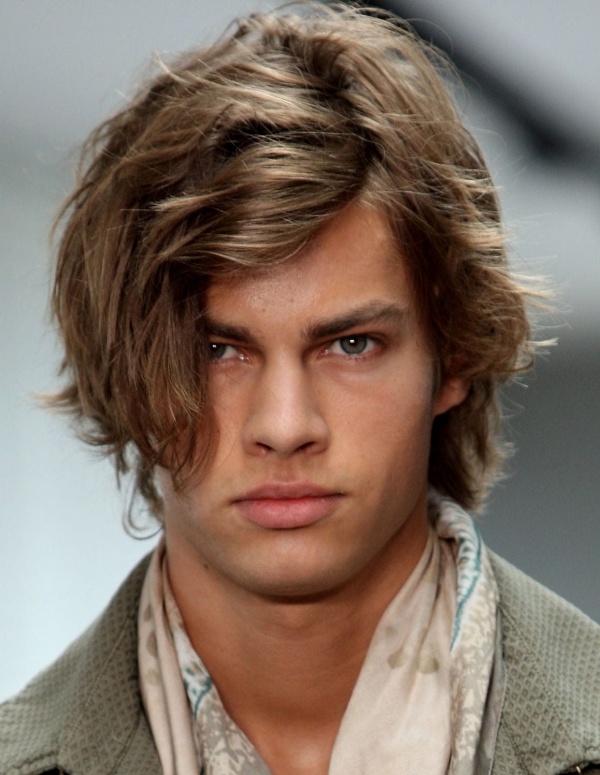 hairstyles for men with round faces