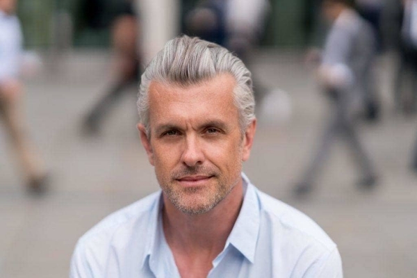 grey hairstyles for men