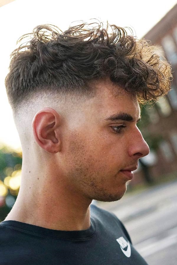 hairstyles for men with curly hair