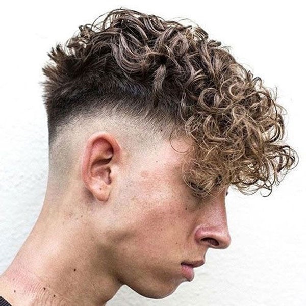 hairstyles for men with curly hair