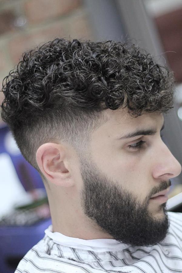 hairstyles for men with curly hair