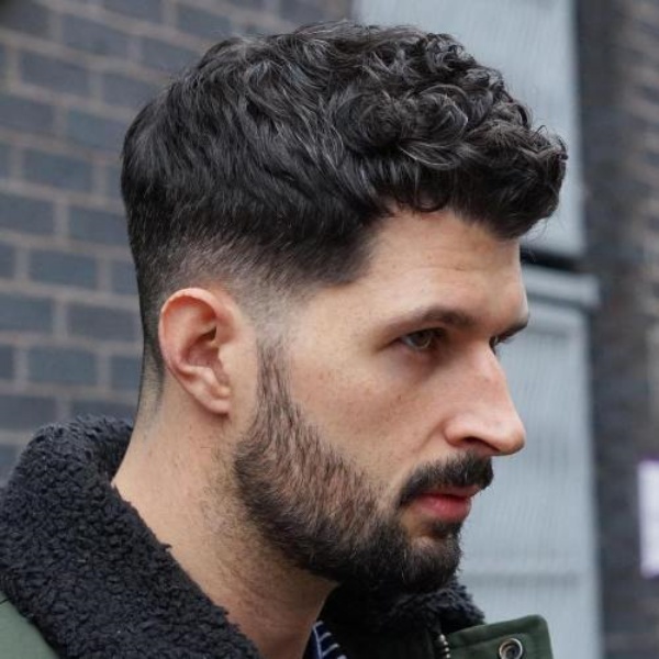 hairstyles for men with curly hair