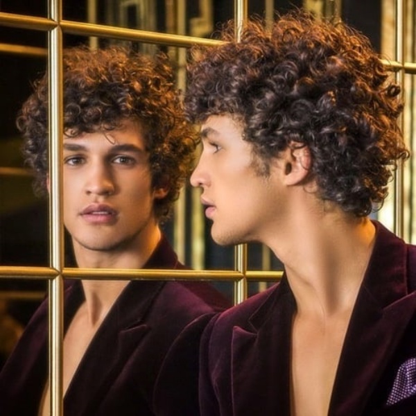 hairstyles for men with curly hair