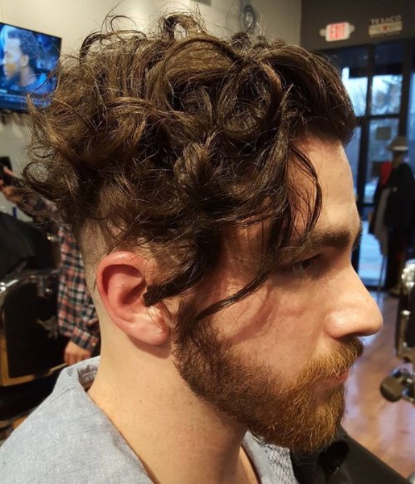 hairstyles for men with curly hair