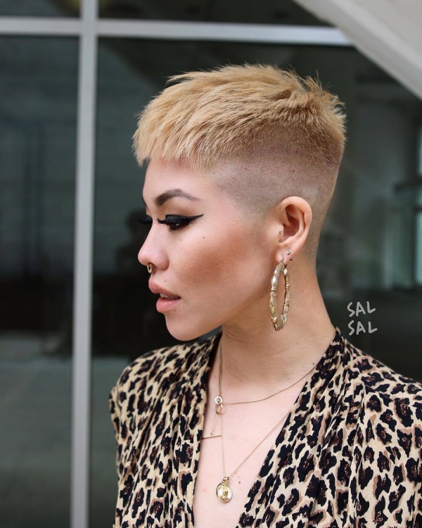 short hairstyles for fat faces and double chins